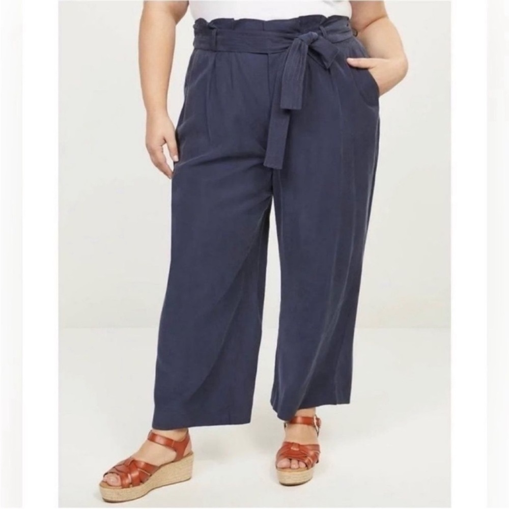 NWT Lane Bryant Comfy Office Casual Women's Navy Paperbag Wide Leg Pants Sz 14